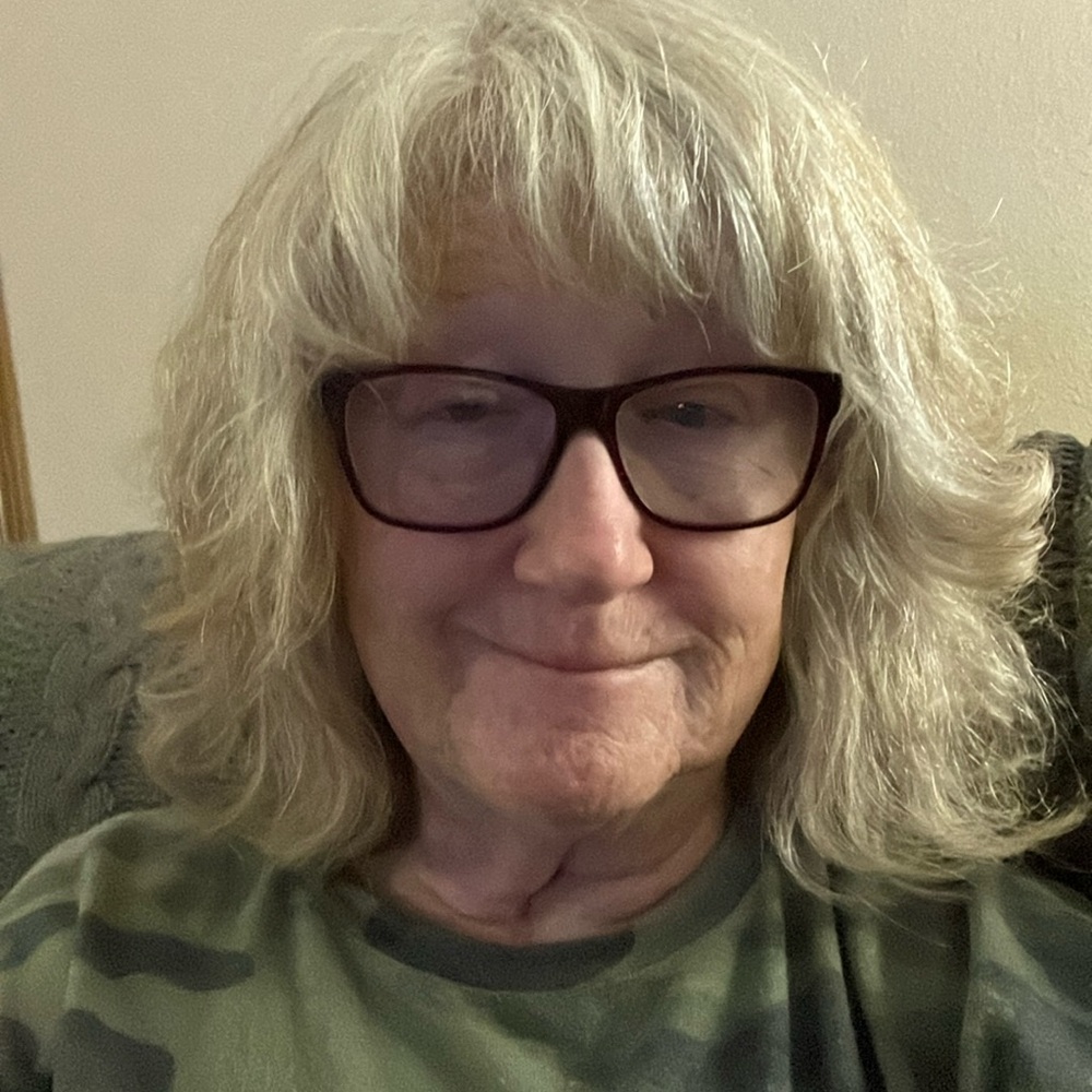 Meet your Posher, Amy